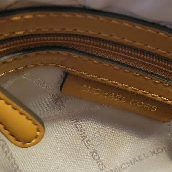 Michael Kors Crossbody Bag - Picture 10 of 11